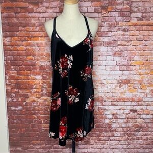 APT 9 Black and Red Velvet Floral Camisole Chemise Nightgown